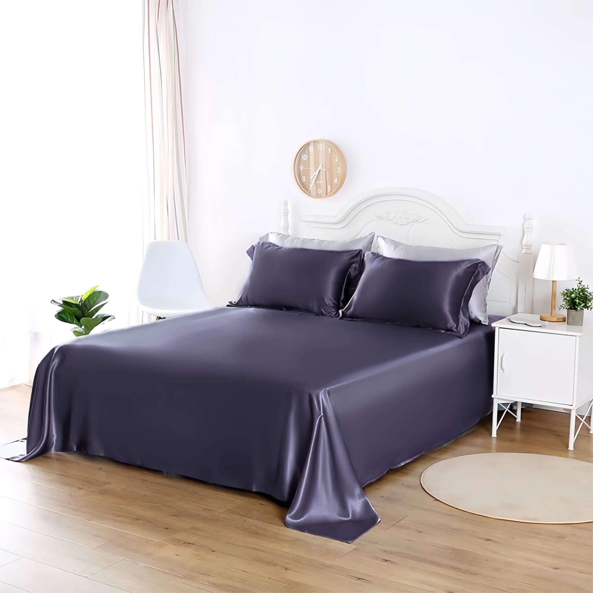 Skin-friendly Silk Flat Sheet 22 Momme in purple