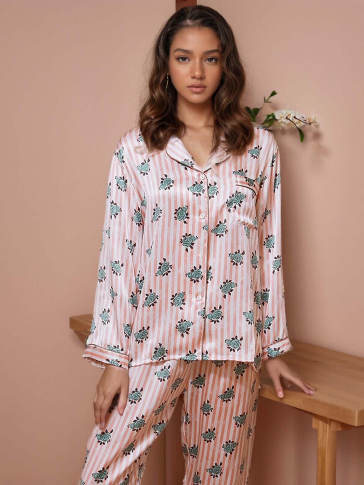 Profile of Women's Long - sleeved Delicate Floral Silk Pajamas Set