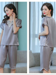 Profile of Women's Short - sleeved Lace Silk Pajama Set