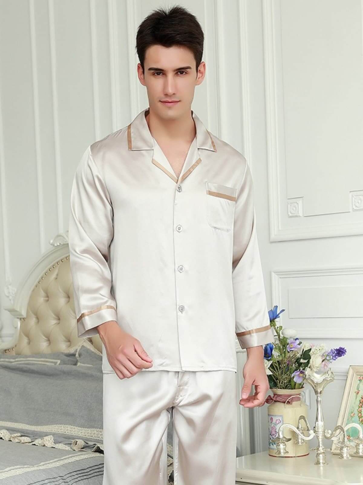Front view of Men's Mulberry Silk Pajama Set Luxurious 22 MM