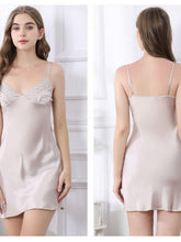 Women's Breast Pads Strap Lace Silk Nightgown