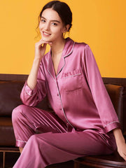 Model weaing Long - Sleeved Pure Silk Pajama Set for Women in pink