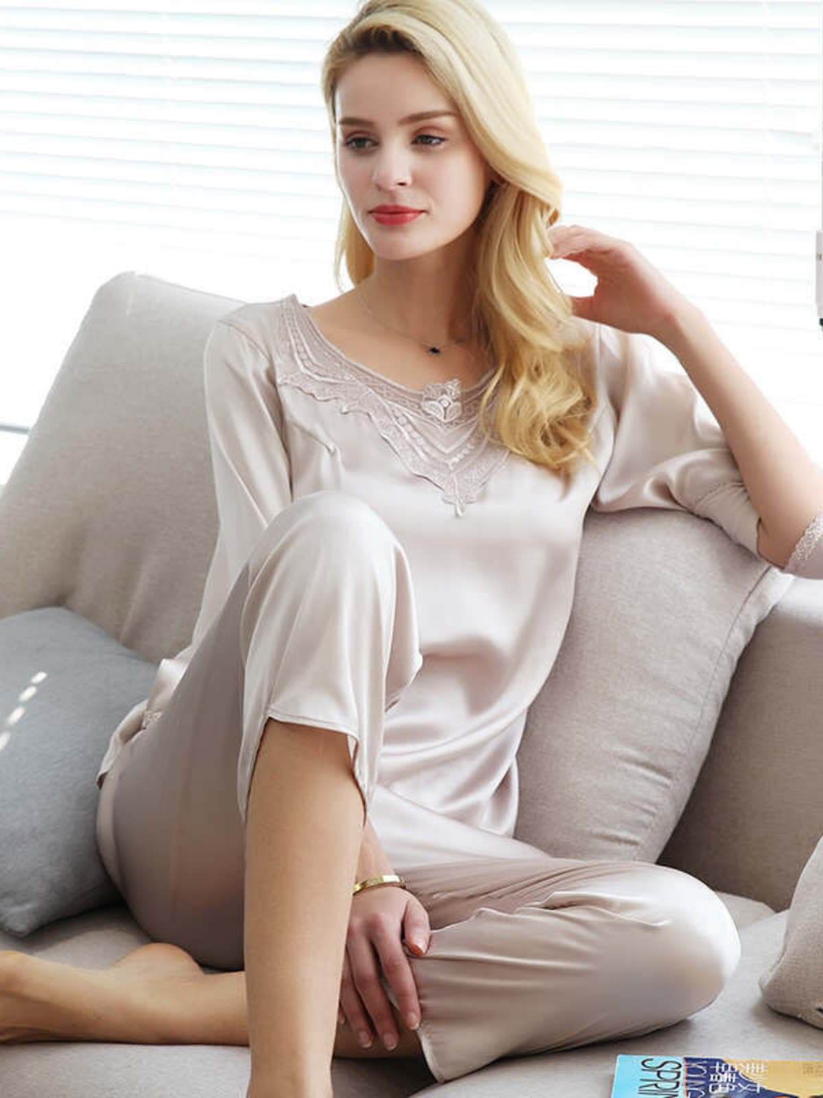 Profile of Lace Womens Silk Pajama Set 3/4 Sleeve