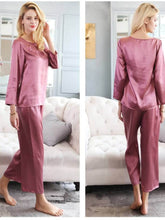 Profile of Simple Lace Silk Pajama Set for Women Long Sleeves