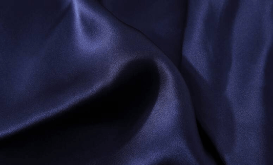 Advantages of Silk Over Other Fabrics