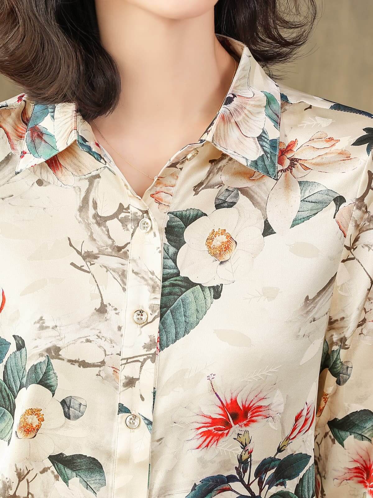 Delicate Print Silk Blouse--collar details-SILKSER