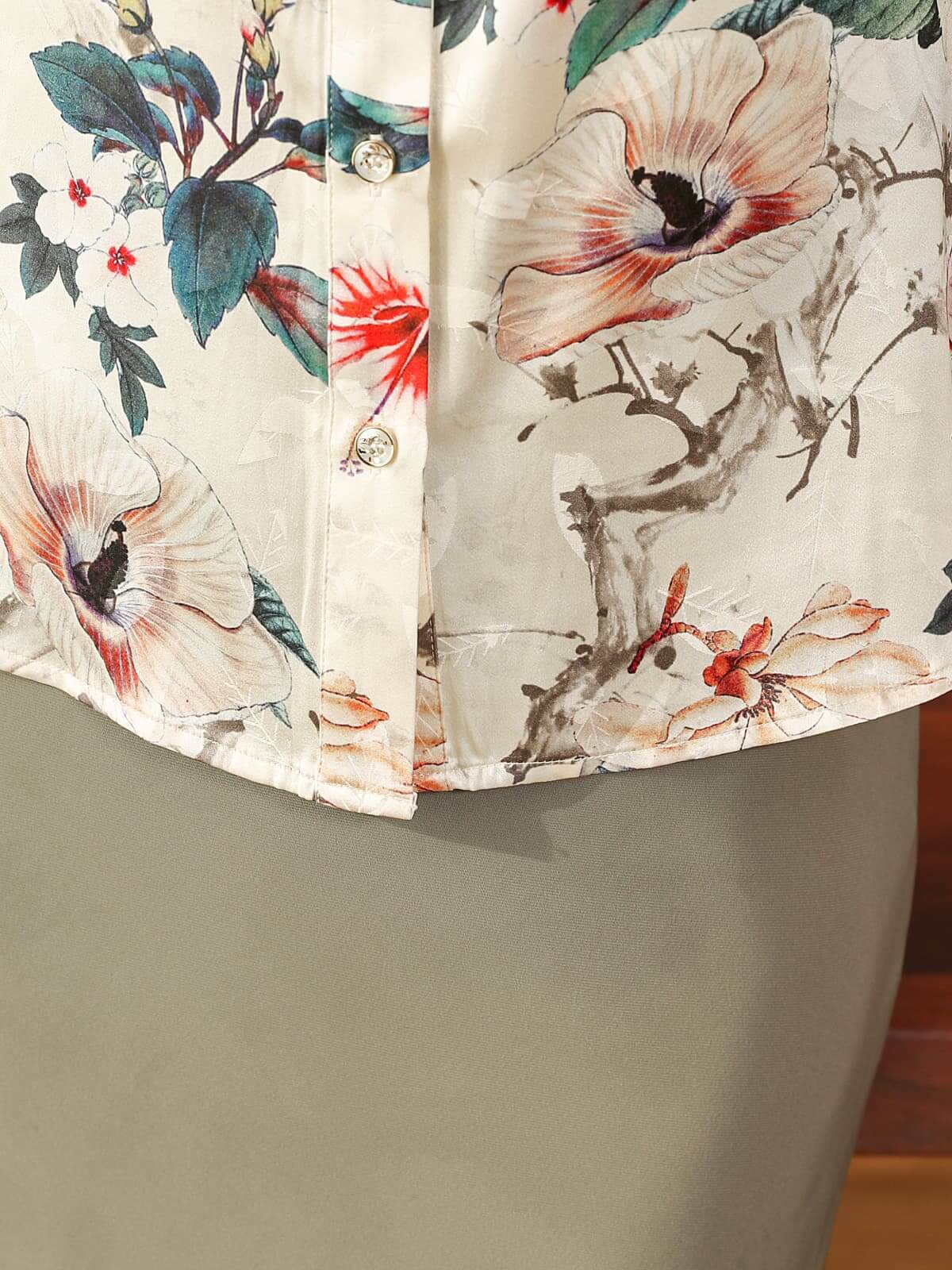 Delicate Print Silk Blouse-back details-SILKSER