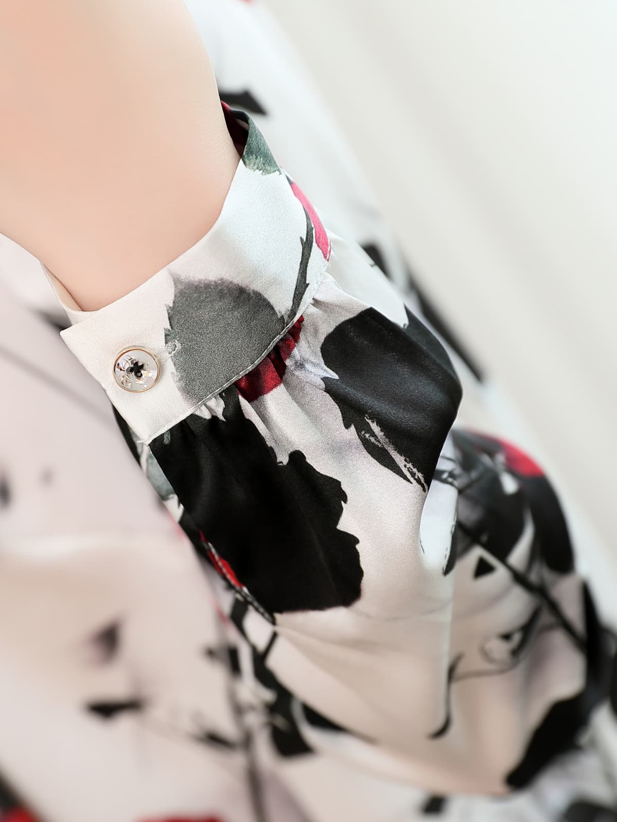Bow Tie Printed Mulberry Silk Blouse for Women