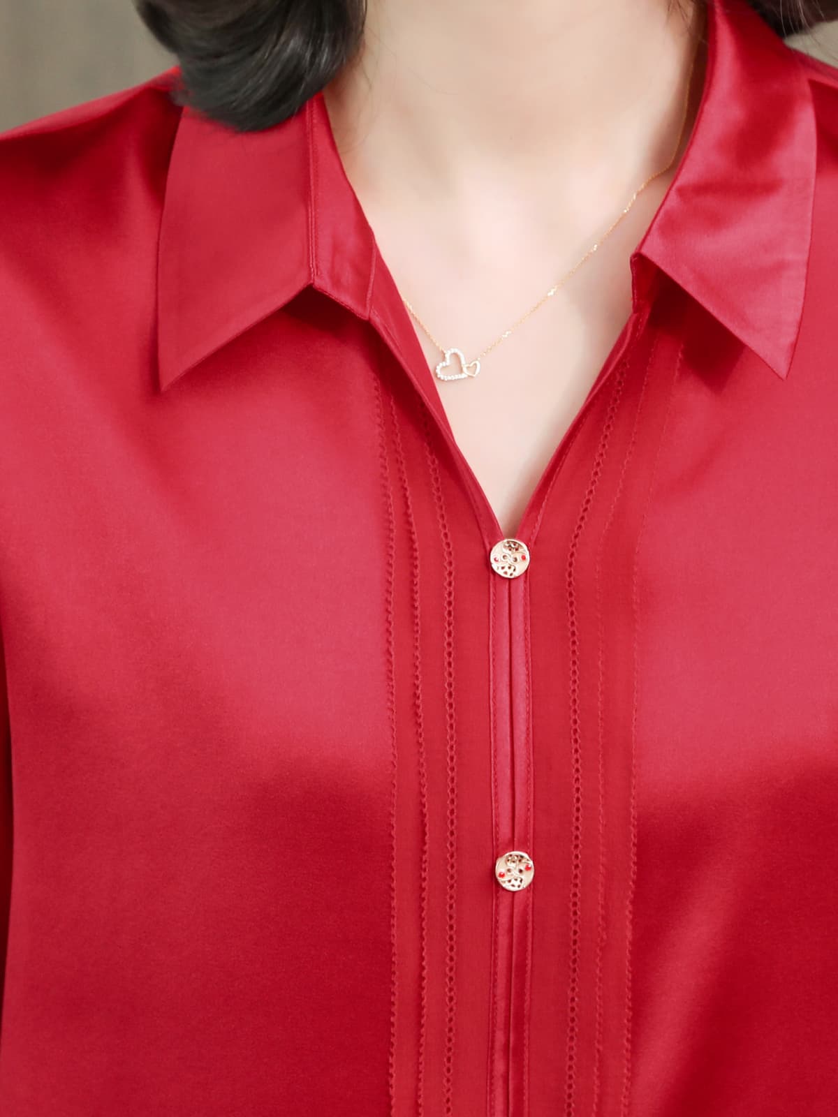 Chic Polo Collar Silk Blouse-collar details-SILKSER