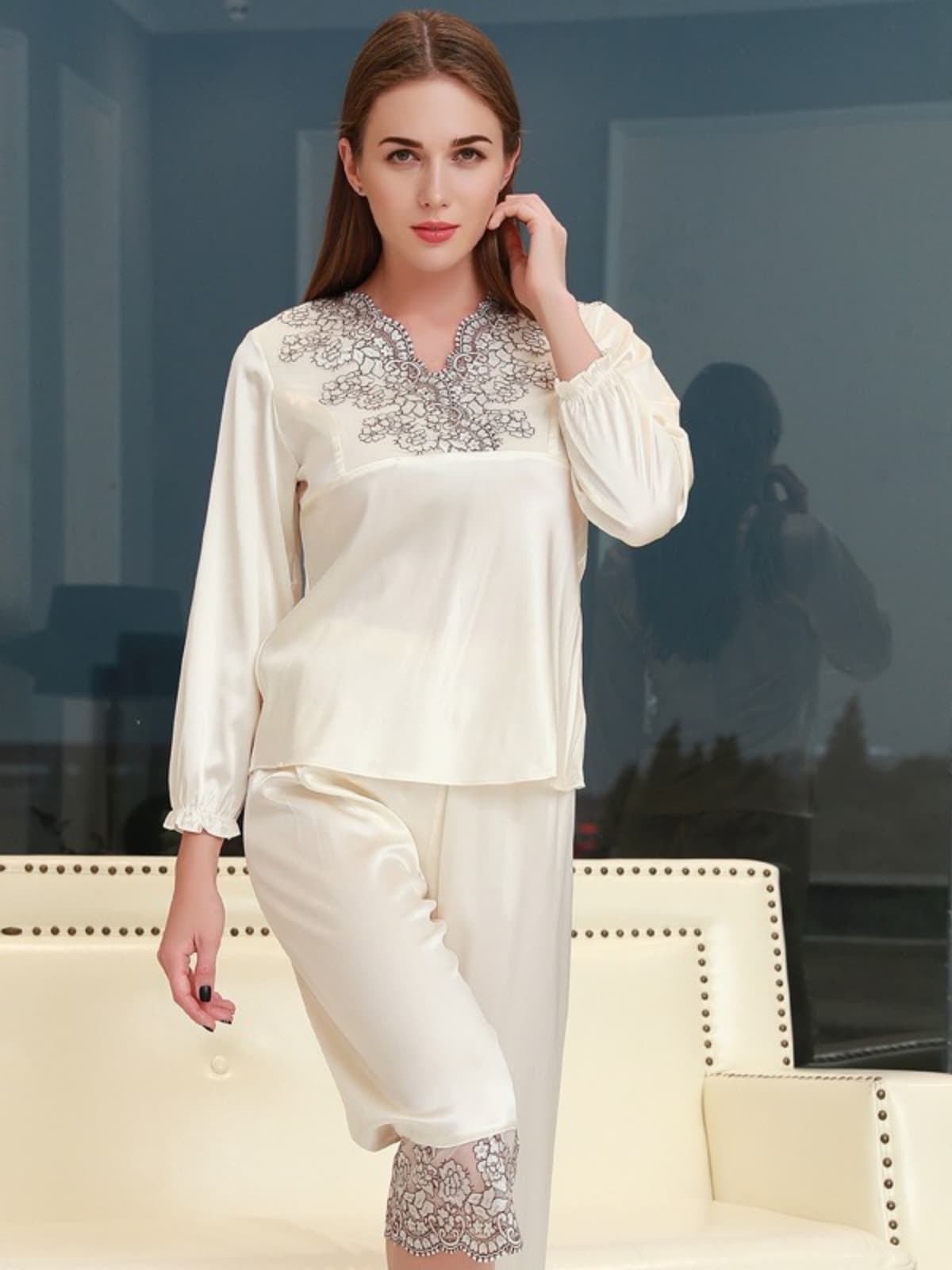 Women's Lace Silk Pajamas Set Luxurious Nightwear